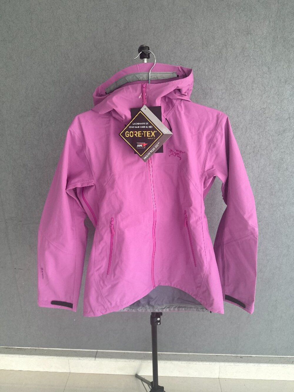 Arc'teryx Jacket Waterproof Hooded Hardshell Jacket Sz M